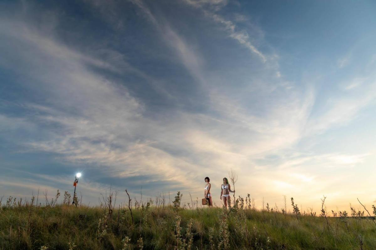Photoshoot - Walking the Prairies in white height=
